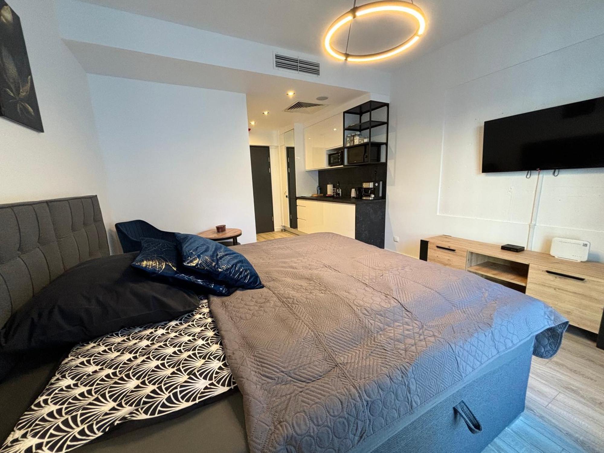 Totu Today-Plac Wolnosci 6 Apartamenty, Faktura Vat, Self Check-In Poznan Ngoại thất bức ảnh