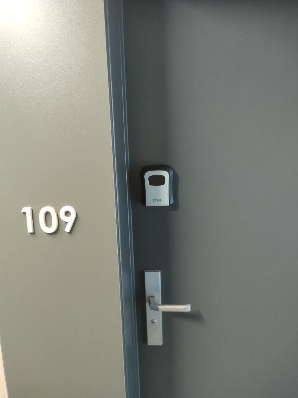 Totu Today-Plac Wolnosci 6 Apartamenty, Faktura Vat, Self Check-In Poznan Ngoại thất bức ảnh