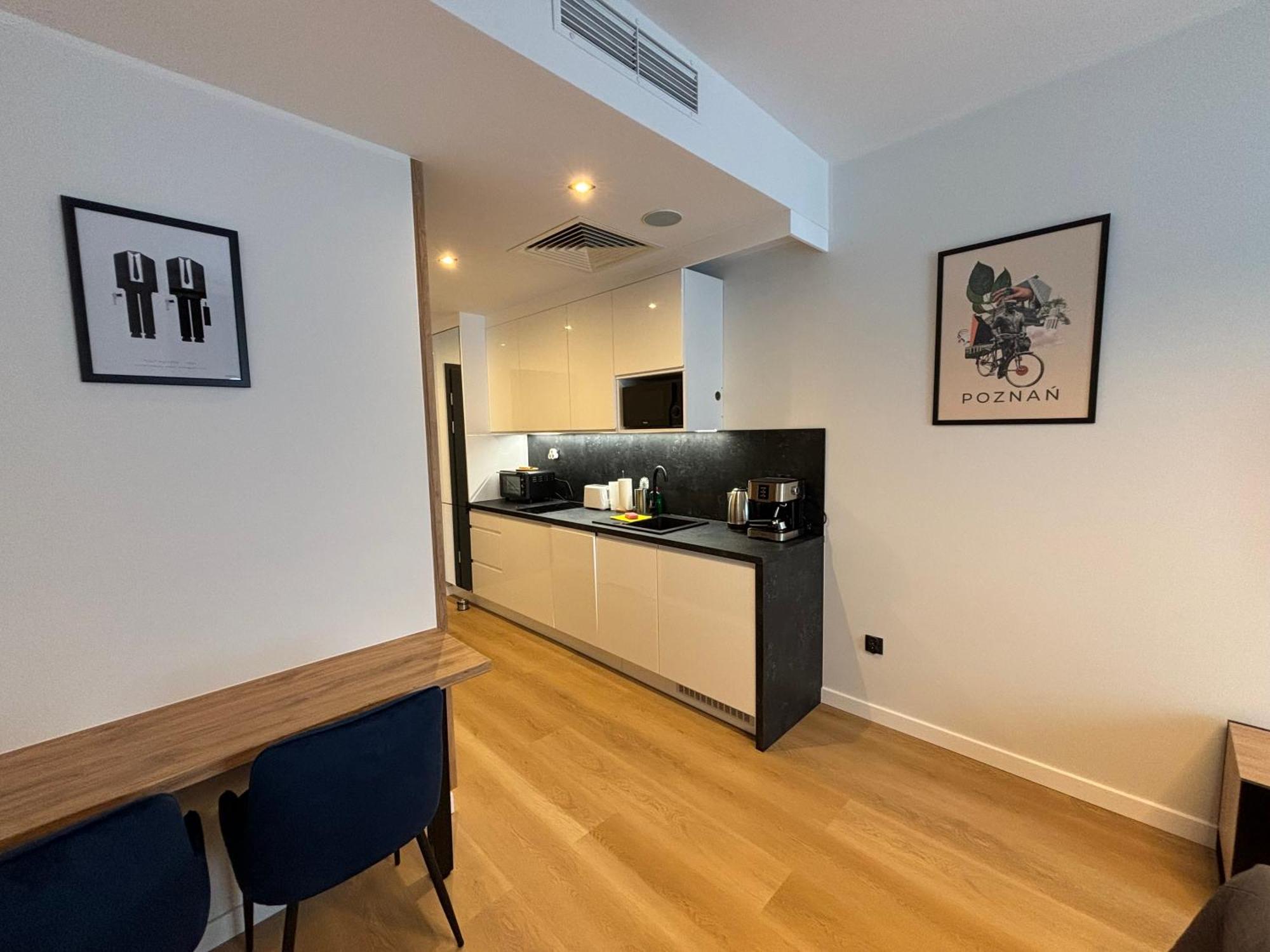 Totu Today-Plac Wolnosci 6 Apartamenty, Faktura Vat, Self Check-In Poznan Ngoại thất bức ảnh